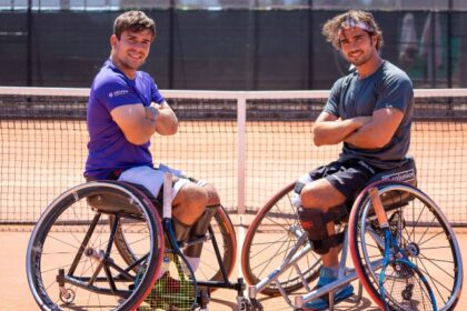 Los tenistas Martín de la Puente y Daniel Caverzaschi, medallistas en los pasados juegos paralímpicos de París - Solunion