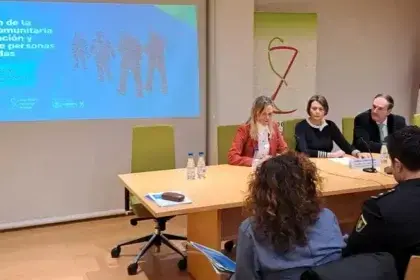 El Consejo General de Colegios Farmacéuticos de España y el Centro Nacional de Personas Desaparecidas del Ministerio del Interior presentan el protocolo de colaboración de las farmacias en la prevención y actuación ante casos de personas desaparecidas