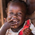 Gadis apoya a la infancia vulnerable con el Regalo Azul / Imagen de © UNICEF - Thoko Chikondi