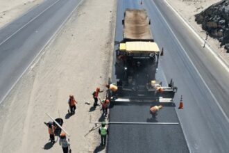 Aunor convierte residuos en asfalto más duradero y ecológico para la Panamericana Norte