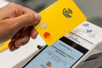 Redondeo con Impacto de Correos junto a Worldcoo