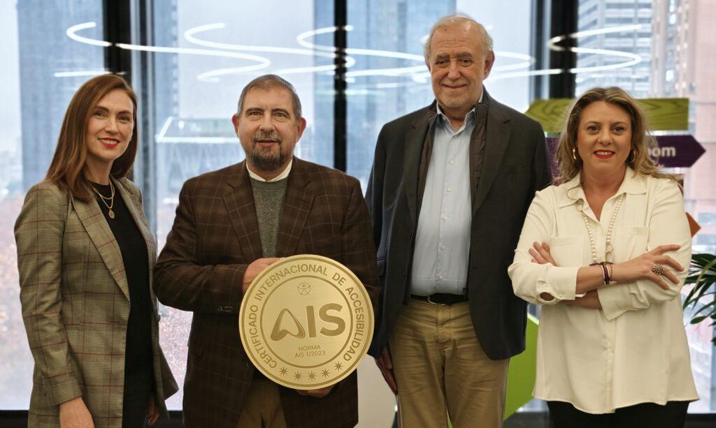 Globant recibe la certificación AIS 5 Estrellas Oro conforme al estándar AIS 1/2023 en su sede madrileña