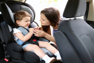 Vacaciones sin accidentes: claves para proteger a los niños en calles y carreteras