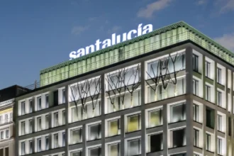 Sede de SANTALUCÍA en la madrileña Plaza de España - Imagen de la web de GRUPO SANTALUCÍA