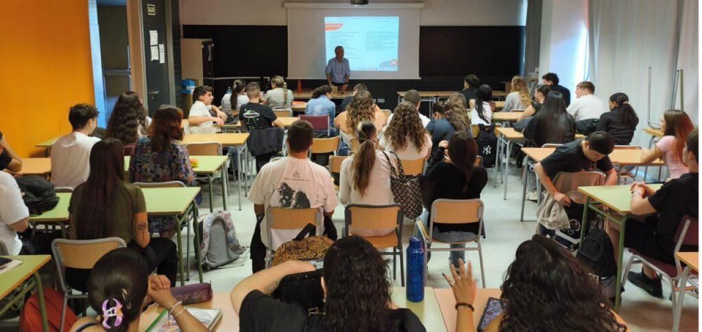 Programa Finanzas para Mortales en los institutos de la Comunidad de Madrid - Banco Santander