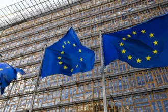 La Directiva Ómnibus I marca un punto de inflexión en la regulación europea de la Sostenibilidad empresarial ⁄ Imagen de Stock (European Union)