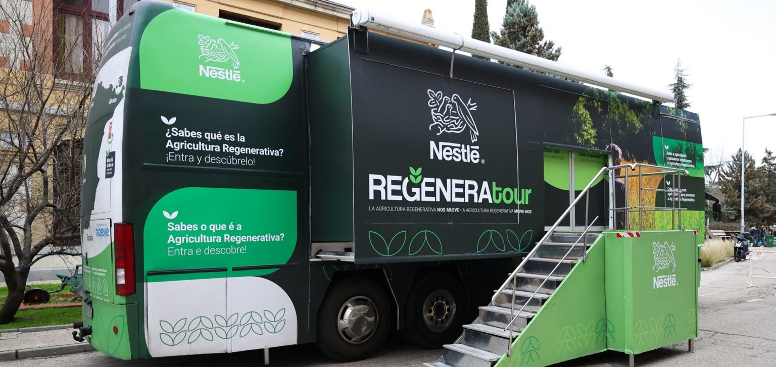 Bus del REGENERAtour de Nestlé España