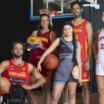 Elena, 14 años, jugadora de baloncesto y Álvaro, 16 años, ambos pacientes oncológicos son los padrinos de esta iniciativa junto a los jugadores de élite Joan Capdevilla, Virginia Torrecilla, Juana Camilión, Gracia Alonso, Dani Stix y Javier Beirán - Imagen cedida por Unoentrecienmil