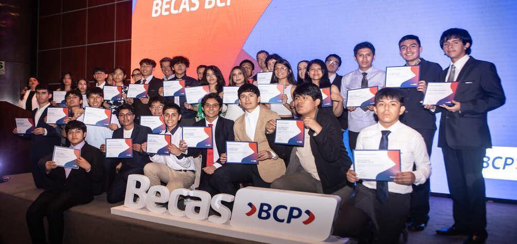 BCP otorga 80 becas integrales a jóvenes de todo el país para impulsar el acceso a educación superior