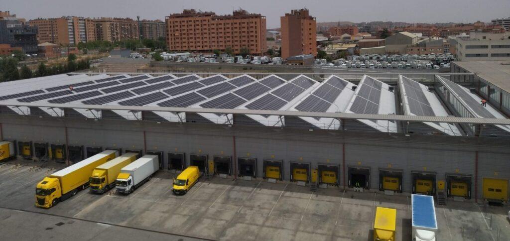 960 paneles de 540 kWp de alta eficiencia en el Centro de Tratamiento Automatizado (CTA) de Vallecas (Madrid) - Correos