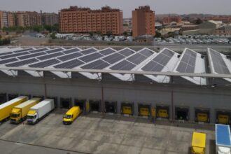 960 paneles de 540 kWp de alta eficiencia en el Centro de Tratamiento Automatizado (CTA) de Vallecas (Madrid) - Correos