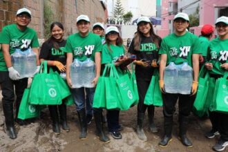 Estudiantes de la UCSM llevan ayuda humanitaria a familias afectadas por huaico en Arequipa