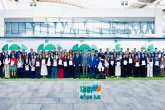 SM el Rey Felipe VI entrega las Becas Iberdrola 2025-2026