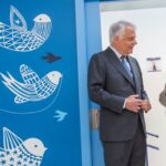 Ignacio Garralda, Presidente de Grupo Mutua Madrileña y su fundación, junto a Fátima Matute, Consejera de Sanidad de la Comunidad de Madrid, en el renovado espacio del Hospital Universitario La Paz