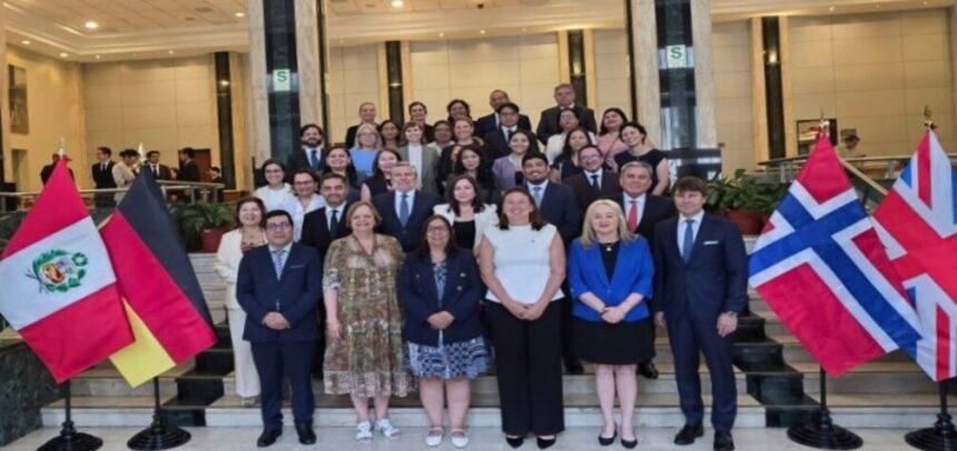 Perú, Noruega, Alemania y Reino Unido renuevan acuerdo para frenar la deforestación en la Amazonía