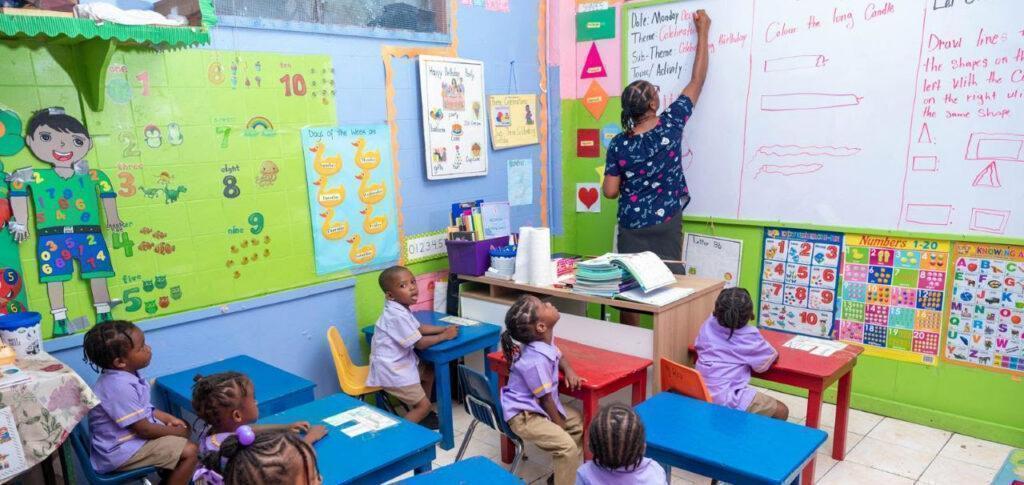 Apoyo integral a 77 estudiantes procedentes de más de 12 escuelas de la zona de Montego Bay, Jamaica - Imagen cedida por RIU Hotels & Resorts