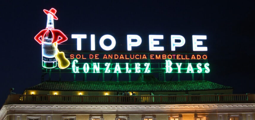 El cartel luminoso de Tío Pepe en la Puerta del Sol - Imagen cedida por González Byass