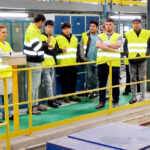 Los jóvenes han podido conocer de primera mano el día a día del tranvía mediante visitas guiadas a diferentes departamentos (Copyright Fundación Exit)