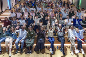 Foto de familia en la nueva edición de ‘REDI to Connect Employees’, impulsada por la Red Empresarial por la Diversidad e Inclusión LGBTI (REDI)