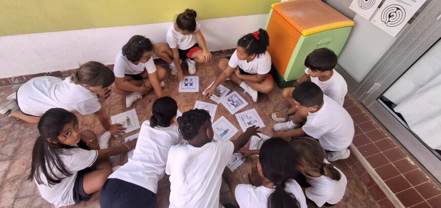 Alumnado del F.E.S.B. Sagrado Corazon de Fuerteventura, beneficiado por el programa Escuelas Visuales