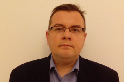 Jorge Linuesa Langreo, Profesor Titular de Universidad en la Facultad de Ciencias Sociales de Cuenca del área de Organización de Empresas de la Universidad de Castilla-La Mancha