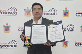 Xavier Villarroel, Gerente Industrial, de Aglomerados Cotopaxi.