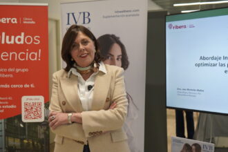 La doctora Ana Marbella Muñoz, antes de empezar la charla de fertilidad - Ribera Mestalla