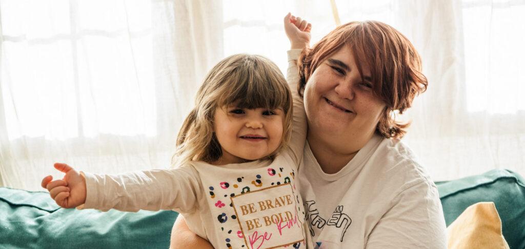 Puesto en marcha en 2021, Madres Capaces se ha consolidado como una iniciativa clave de Fundación A LA PAR en el apoyo a la maternidad con discapacidad intelectual