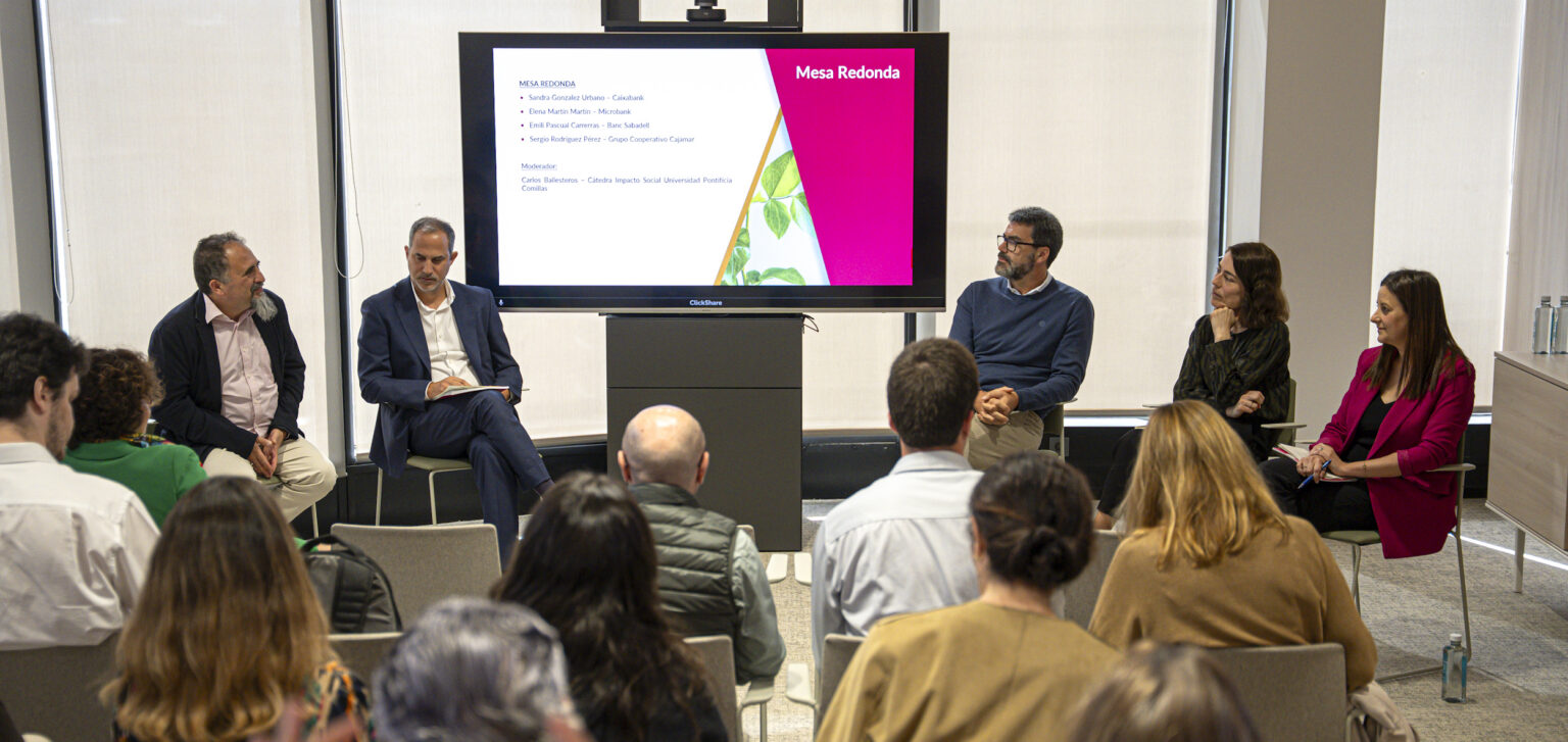 Encuentro “Salud Financiera: un enfoque de valor compartido para el sector financiero” en Barcelona - MicroBank