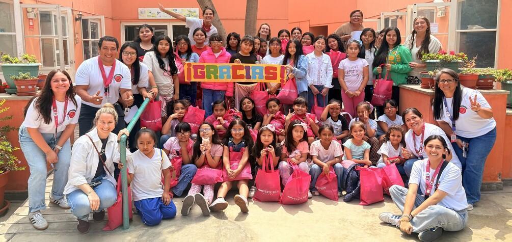 dona más de 500 prendas y obtiene la licencia de uso Marca Perú