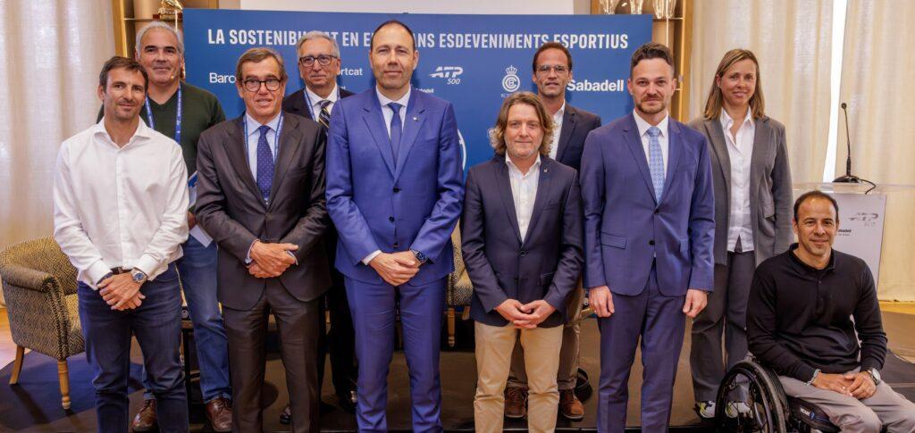 Foto de familia de la jornada “Play for the Planet”, centrada en la Sostenibilidad en grandes eventos deportivos - Imagen cedida por Veolia