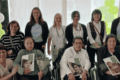 Personas mayores y sus familiares en la nueva edición de "Vidas con Historia" - Fundación DomusVi