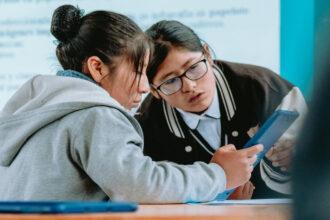 Yape instaló antenas Starlink para que más de 36 mil personas de comunidades escolares accedan a internet