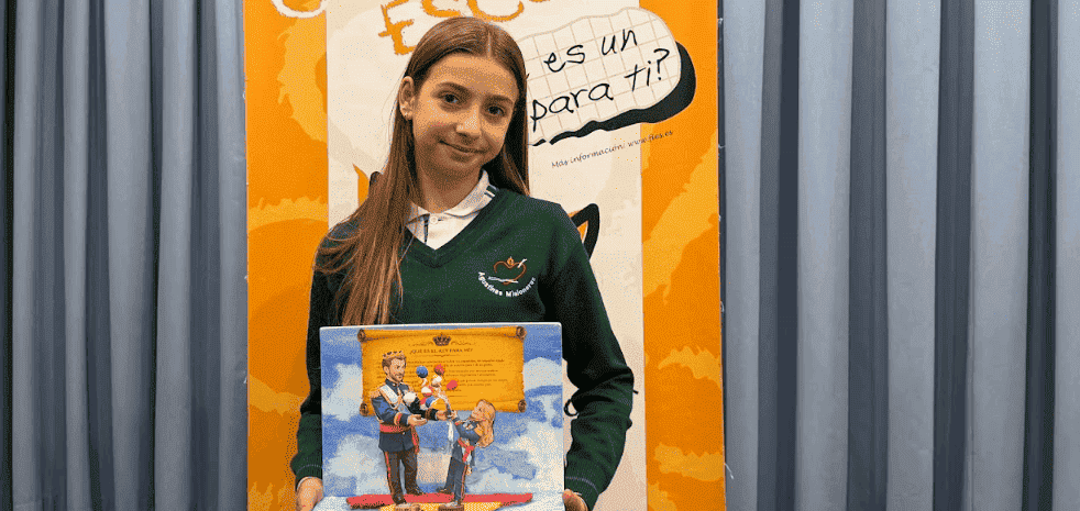 Alicia Quirante, del Colegio de Nuestra Señora del Buen Consejo, ganadora en Asturias del concurso “¿Qué es un rey para ti?”