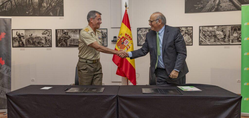 Firma del convenio de colaboración entre Iberdrola y la UME