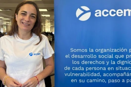 Nuria Fernández Roma, experta en RSC-RSE y referente del programa Divem en Accem.