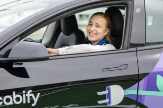 Cabify reduce 5.497 toneladas de CO2e y aumenta inversión en I+D+i en 2025
