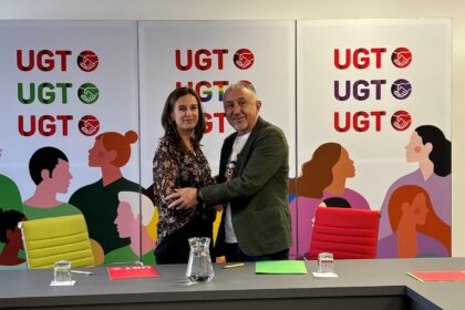 Pepe Álvarez, Secretario general de UGT y Rosa Trigo, Consejera Delegada de Ecoembes, sellan la renovación de la alianza entre ambas organizaciones