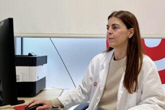 La doctora Paloma Lluch, en la consulta Digestivo Ribera Mestalla