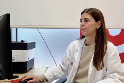 La doctora Paloma Lluch, en la consulta Digestivo Ribera Mestalla