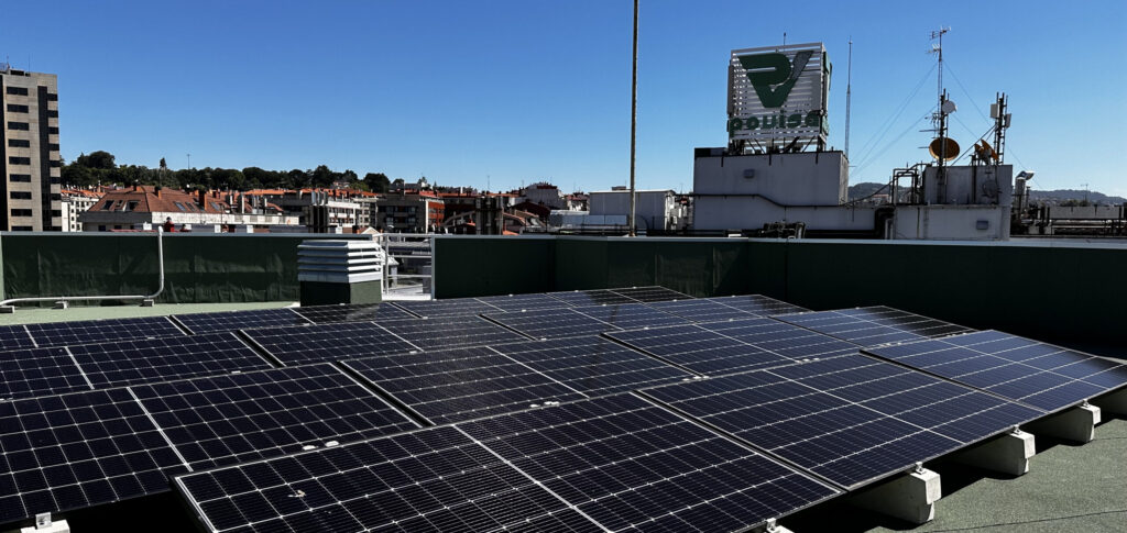 Placas solares para la generación de energía renovable en Ribera Povisa