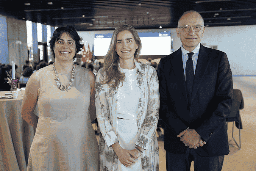 Ana Belén Sánchez, Directora de Alinnea, Sara Aagesen, Vicepresidenta tercera y Ministra para la Transición Ecológica y el Reto Demográfico, y Enrico Letta, Decano de IE School of Politics, Economics and Global Affairs en IE University