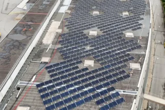 Correos reduce un 24,57% el consumo energético del CTA de Sant Cugat con nueva planta fotovoltaica