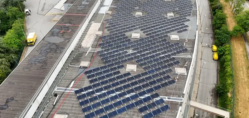 Correos reduce un 24,57% el consumo energético del CTA de Sant Cugat con nueva planta fotovoltaica