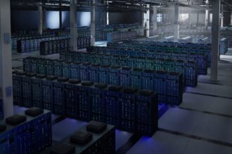 Los centros de datos, imprescindibles para la Inteligencia Artificial, necesitan grandes cantidades de electricidad, agua para refrigeración, suelo, redes, chips y materiales críticos - Imagen de Stock (DC Studio en Magnific.com)