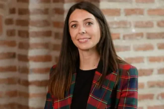 "Alrededor del 80% de nuestras personas trabajadoras viven en el entorno local de cada hotel, muchas de ellas en pueblos que antes de nuestra llegada tenían menos de 200 habitantes"