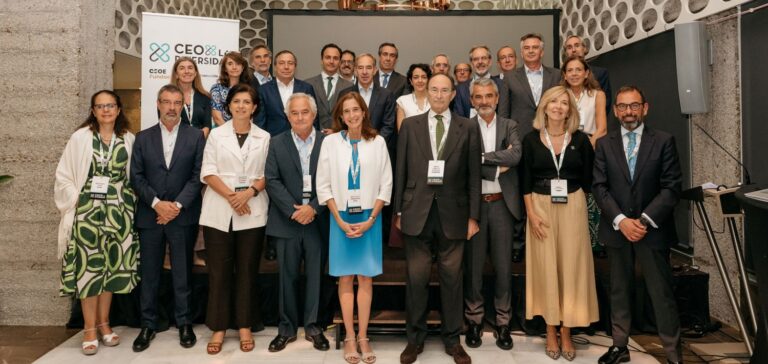 Participantes de el encuentro de la Alianza #CEOPorLaDiversidad, celebrado en el Hotel NH Collection Madrid Eurobuilding bajo el título “Leer el mundo para liderar mejor”