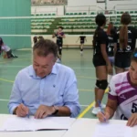 Fundació Caixa Ontinyent impulsa formación y valores deportivos a más de 300 jóvenes en Ontinyent