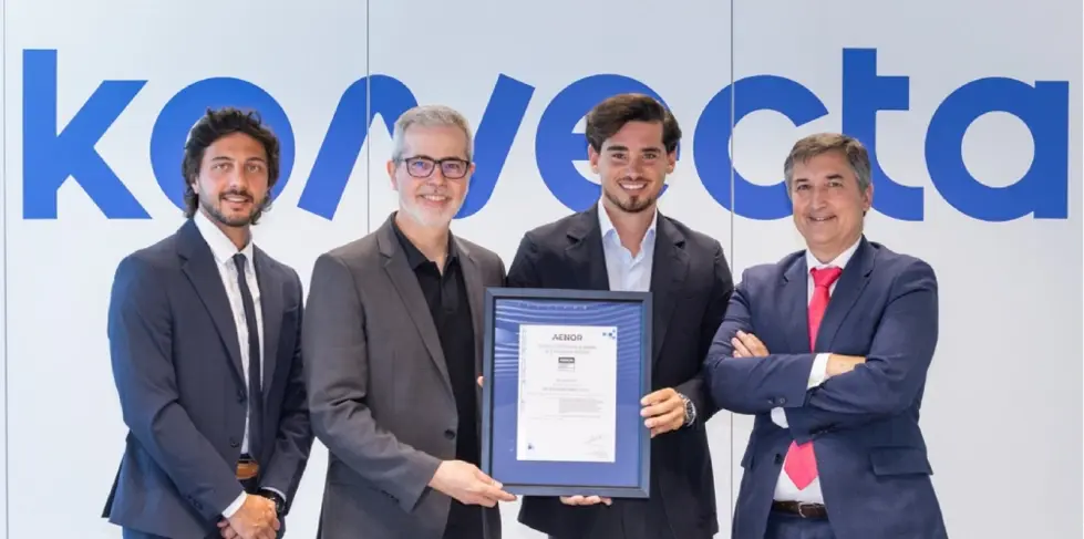 Konecta certifica su modelo de gobernanza de IA con estándar ISO/IEC 42001 para una adopción responsable
