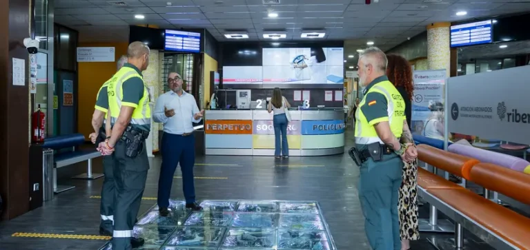 Grupo Ribera mejora la atención integral a víctimas de tráfico en Cartagena con apoyo de Guardia Civil